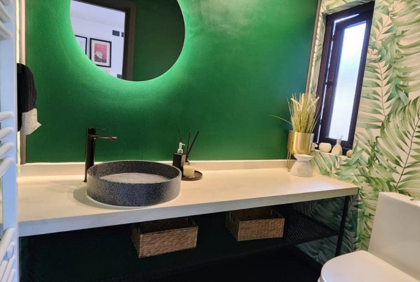 WhatsApp Image 2025-04-04 at 17.01.03