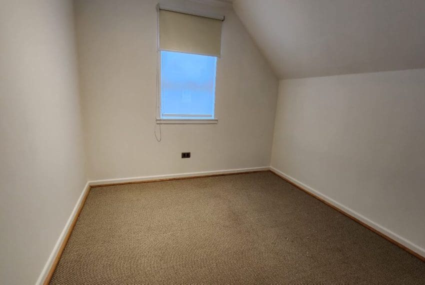 WhatsApp Image 2025-09-01 at 15.47.44 (1)