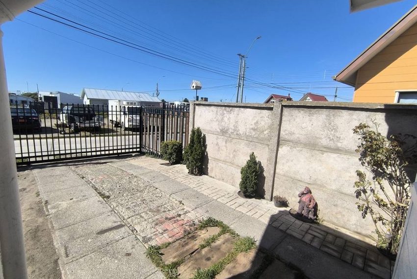 598626877_10239612231793756_6077183518499406320_n