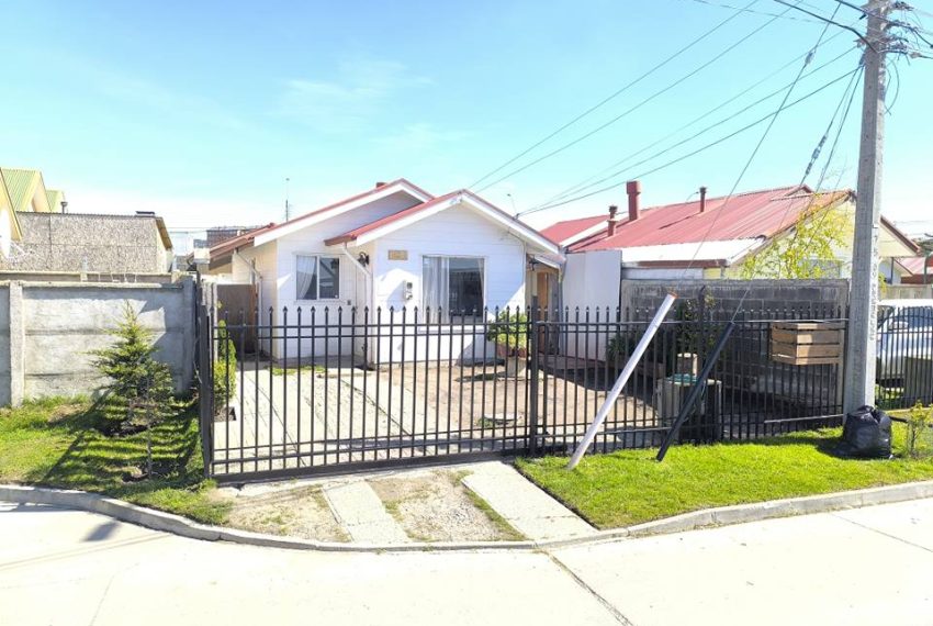 598695055_10239612226273618_8050002312892227_n